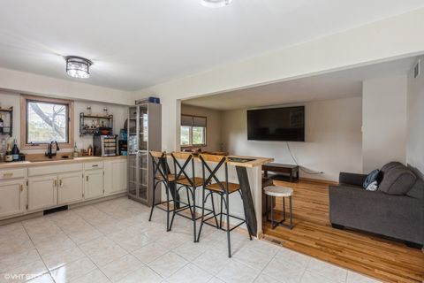 Tiny photo for 10401 Bloomfield Drive, Palos Park, IL 60464 (MLS # 12436290)