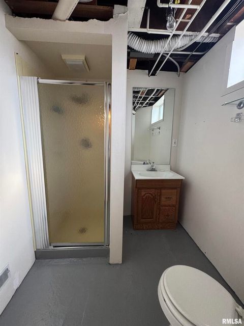 Tiny photo for 2125 EASTERN Avenue, Davenport, IA 52803 (MLS # QC4269473)