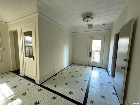 Tiny photo for 2125 EASTERN Avenue, Davenport, IA 52803 (MLS # QC4269473)