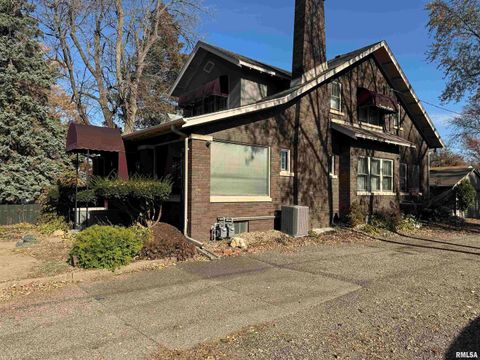 Tiny photo for 2125 EASTERN Avenue, Davenport, IA 52803 (MLS # QC4269473)