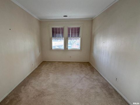 Tiny photo for 2125 EASTERN Avenue, Davenport, IA 52803 (MLS # QC4269473)