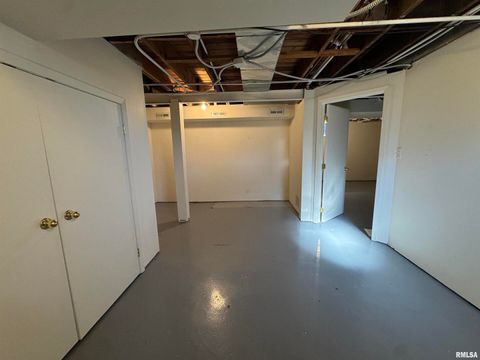 Tiny photo for 2125 EASTERN Avenue, Davenport, IA 52803 (MLS # QC4269473)