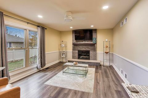 Tiny photo for 239 Nita Lane, Libertyville, IL 60048 (MLS # 12520292)