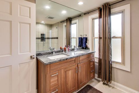 Tiny photo for 239 Nita Lane, Libertyville, IL 60048 (MLS # 12520292)