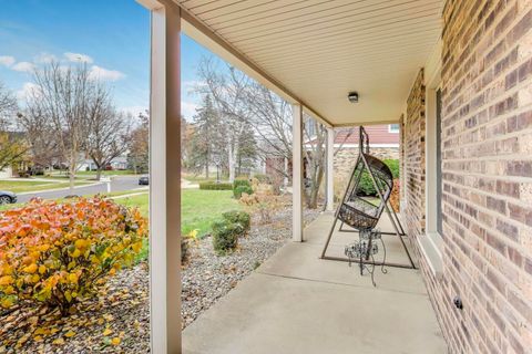 Tiny photo for 239 Nita Lane, Libertyville, IL 60048 (MLS # 12520292)