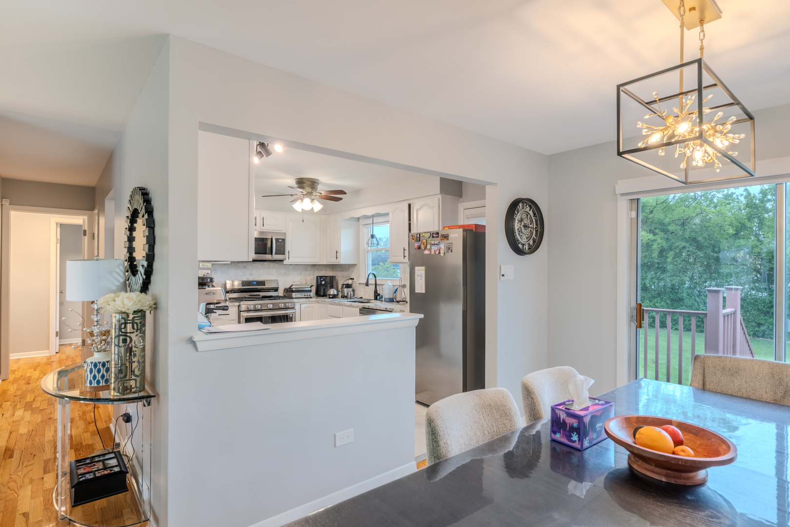 8106 W 89th Place