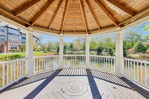 Tiny photo for 662 Parkside Court, Libertyville, IL 60048 (MLS # 12496794)