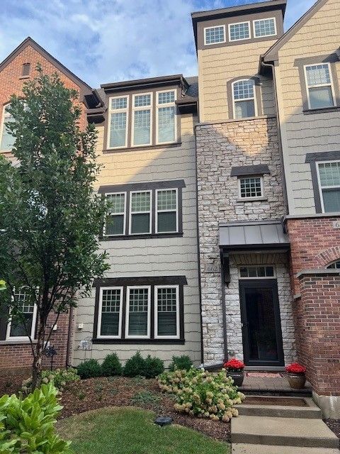 662 Parkside Court Libertyville IL 60048