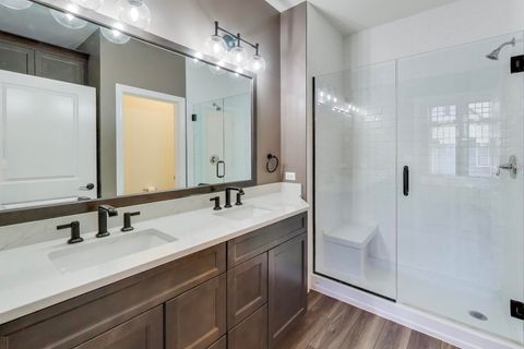 Tiny photo for 662 Parkside Court, Libertyville, IL 60048 (MLS # 12496794)