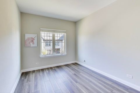 Tiny photo for 662 Parkside Court, Libertyville, IL 60048 (MLS # 12496794)