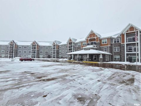 Tiny photo for 2592 MIDDLE Road, Bettendorf, IA 52722 (MLS # QC4269748)