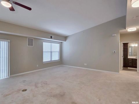 Tiny photo for 2592 MIDDLE Road, Bettendorf, IA 52722 (MLS # QC4269748)