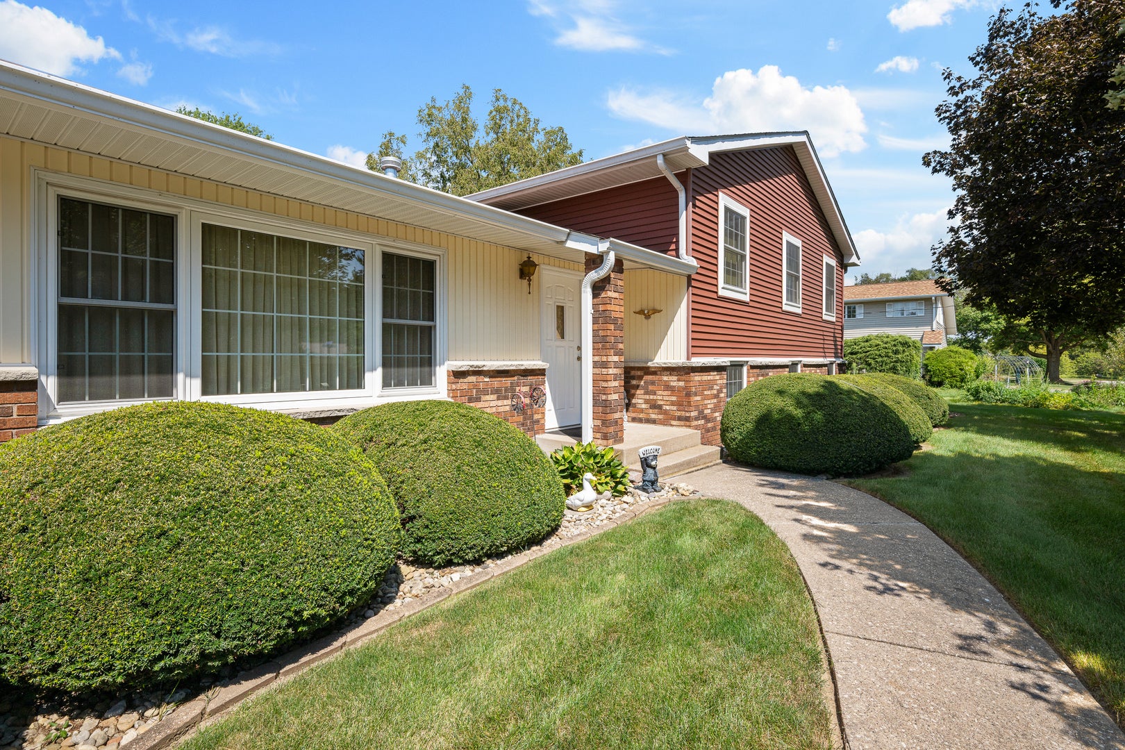 126 W 28th Avenue