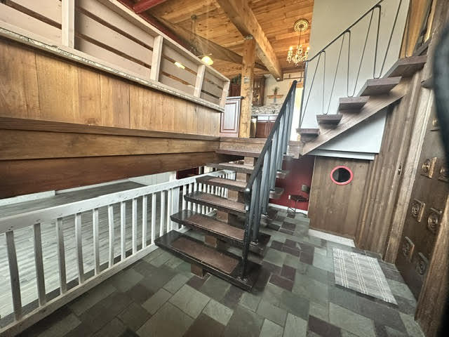 8538 Washington Street