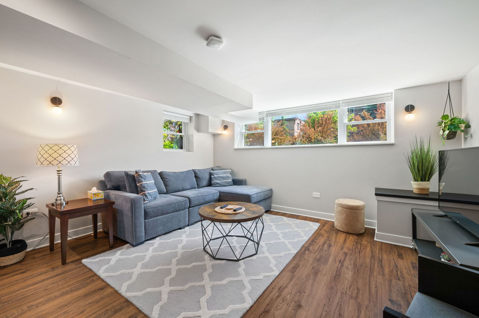 318 Custer Avenue