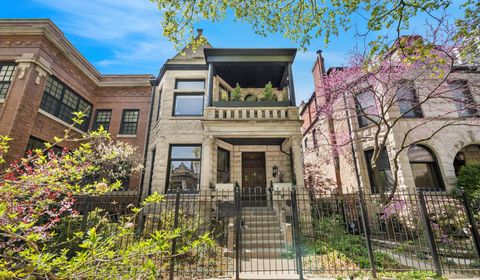3158 N Pine Grove Avenue Chicago IL 60657