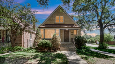 Tiny photo for 8459 S Elizabeth Street, Chicago, IL 60620 (MLS # 12771153)