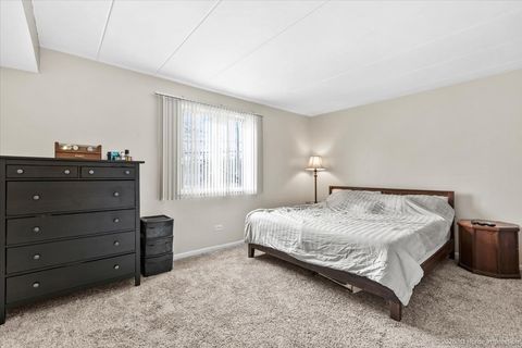 Tiny photo for 5202 Midlothian Turnpike #107, Crestwood, IL 60418 (MLS # 12597754)