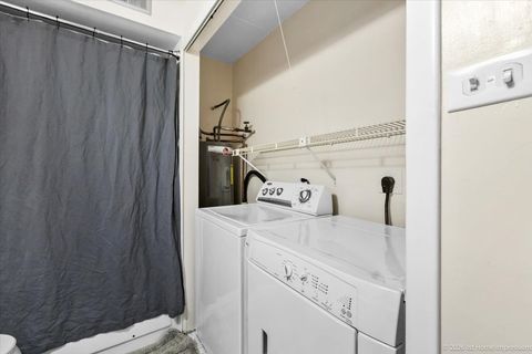 Tiny photo for 5202 Midlothian Turnpike #107, Crestwood, IL 60418 (MLS # 12597754)