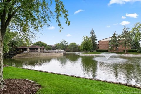 Tiny photo for 5202 Midlothian Turnpike #107, Crestwood, IL 60418 (MLS # 12597754)