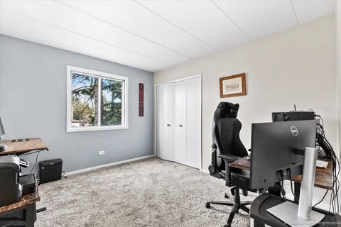 Tiny photo for 5202 Midlothian Turnpike #107, Crestwood, IL 60418 (MLS # 12597754)