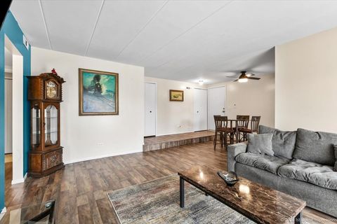 Tiny photo for 5202 Midlothian Turnpike #107, Crestwood, IL 60418 (MLS # 12597754)