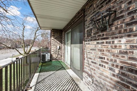 Tiny photo for 5202 Midlothian Turnpike #107, Crestwood, IL 60418 (MLS # 12597754)