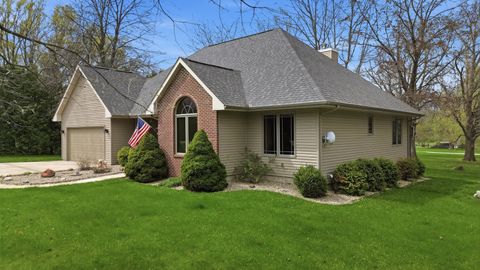 Tiny photo for 307 Portage Lane, Dixon, IL 61021 (MLS # 12623888)