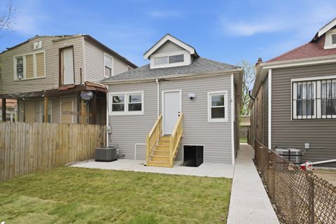 Tiny photo for 6824 S Wood Street, Chicago, IL 60636 (MLS # 12636190)