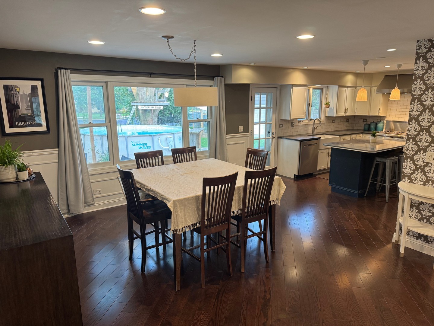1223 Ridgeway Court