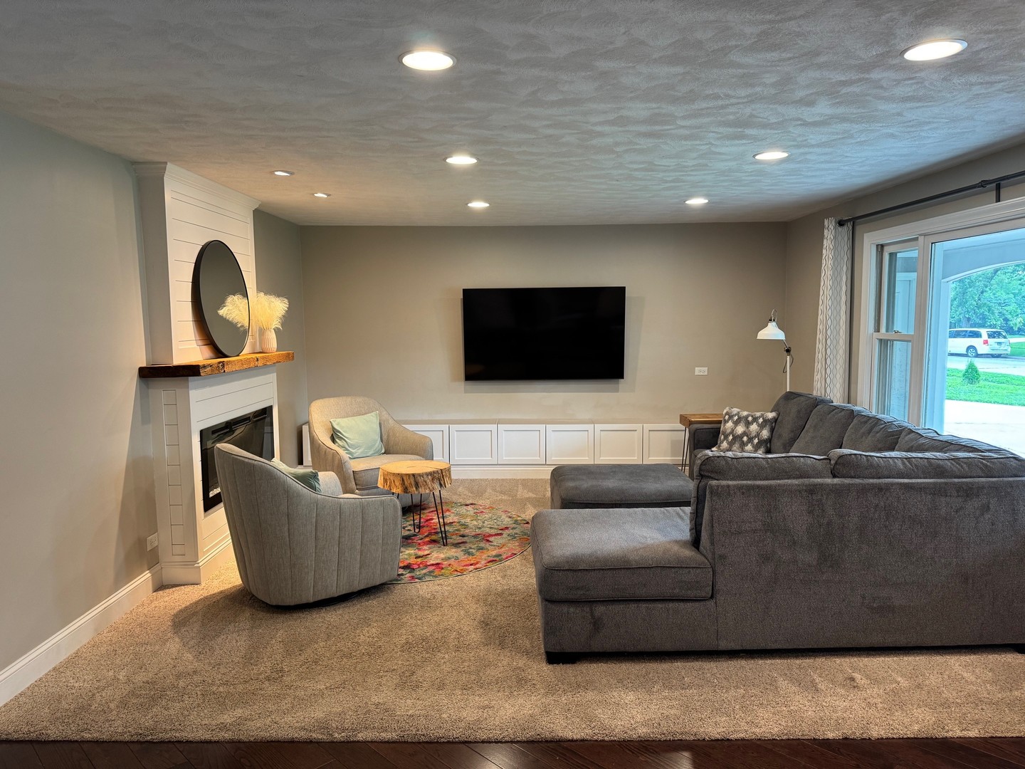 1223 Ridgeway Court