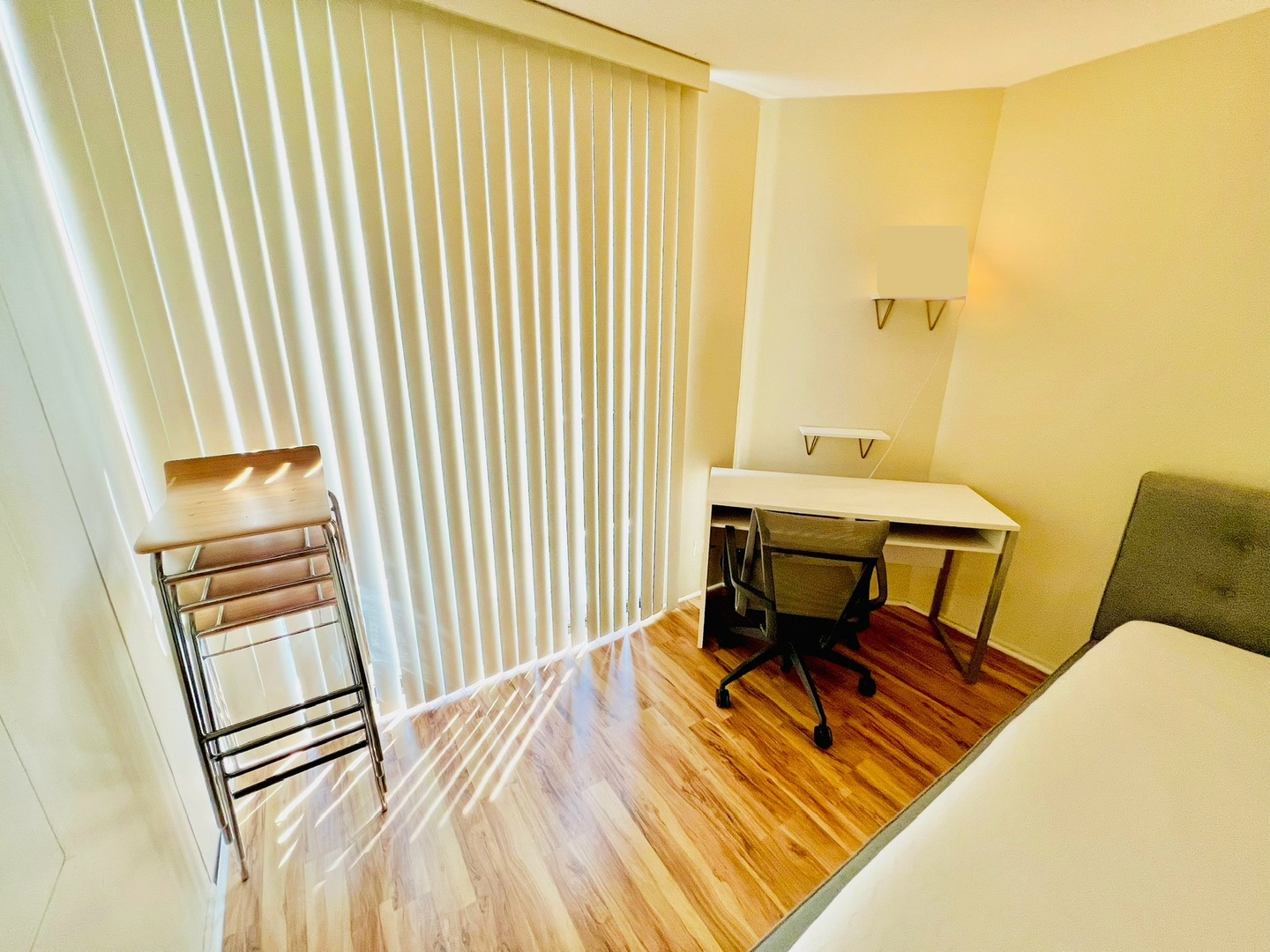 345 W Fullerton Parkway 503