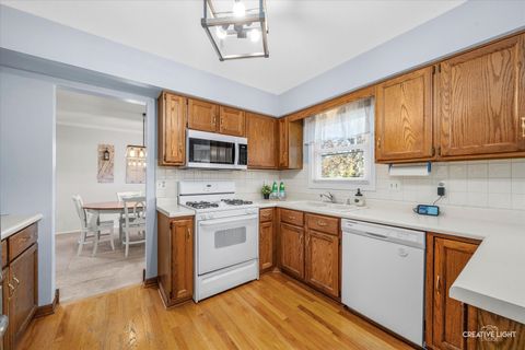 Tiny photo for 1348 Midway Avenue, St. Charles, IL 60174 (MLS # 12511708)