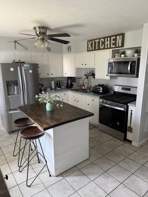 Tiny photo for 2120 Highland Drive, Sycamore, IL 60178 (MLS # 12745134)