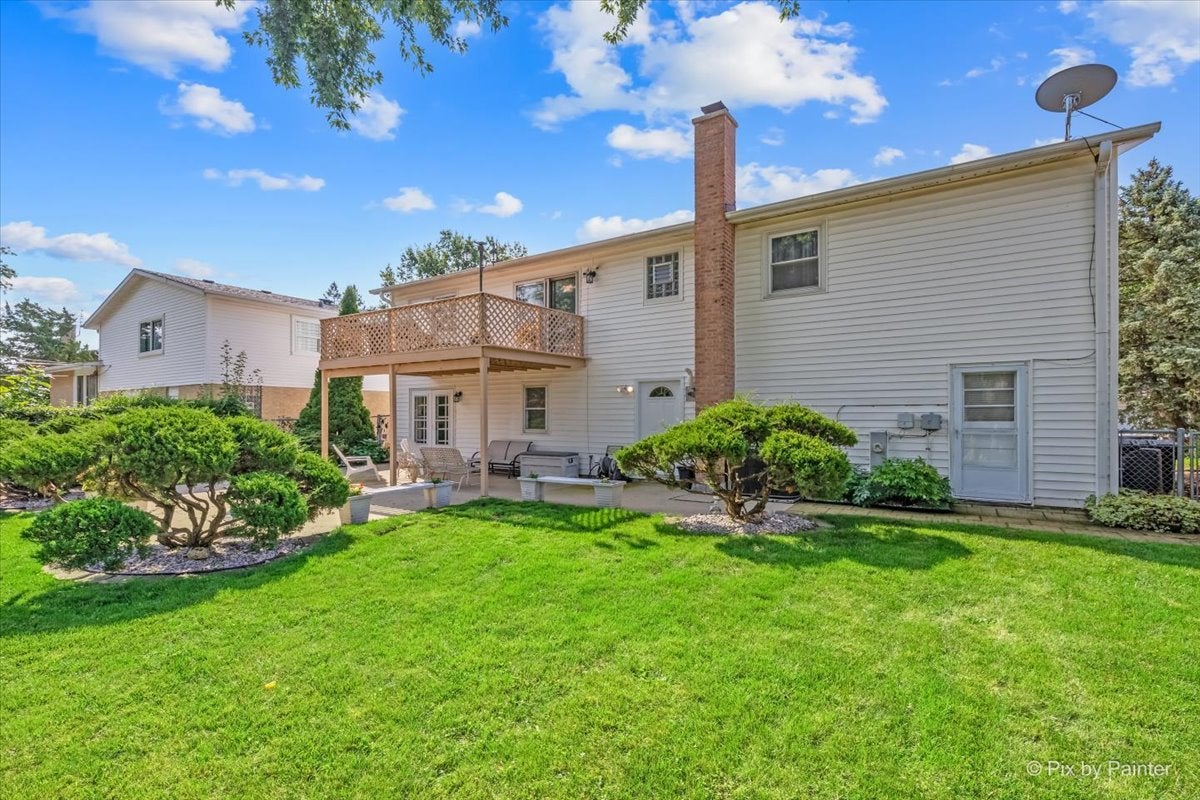 1814 W Catalpa Lane