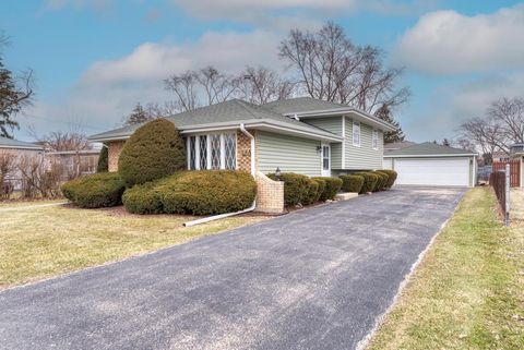 551 N Vista Avenue Lombard IL 60148