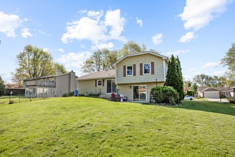 Tiny photo for 650 BUTTERFIELD Drive, Algonquin, IL 60102 (MLS # 12647589)