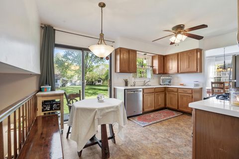 Tiny photo for 650 BUTTERFIELD Drive, Algonquin, IL 60102 (MLS # 12647589)