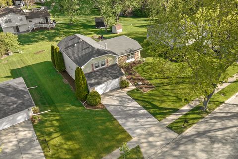 Tiny photo for 650 BUTTERFIELD Drive, Algonquin, IL 60102 (MLS # 12647589)