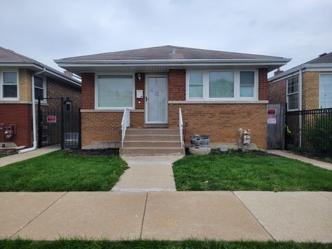 825 N Kildare Avenue Chicago IL 60651