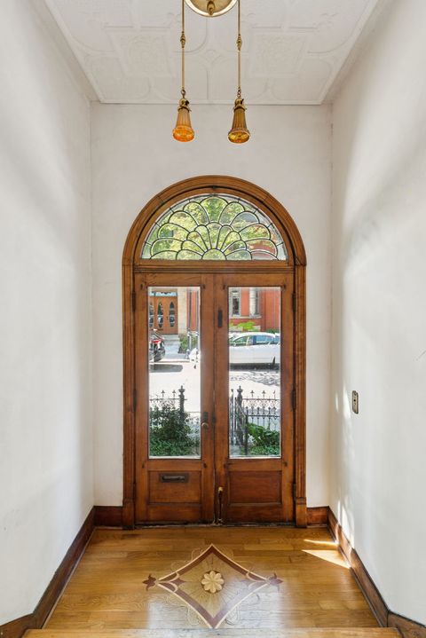 Tiny photo for 3837 N Alta Vista Terrace, Chicago, IL 60613 (MLS # 12432756)