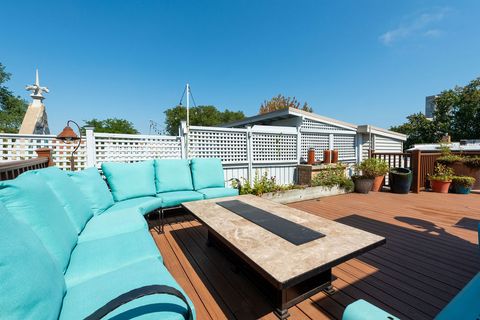 Tiny photo for 3837 N Alta Vista Terrace, Chicago, IL 60613 (MLS # 12432756)