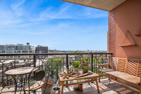 Tiny photo for 3232 N Halsted Street #D712, Chicago, IL 60657 (MLS # 12703926)