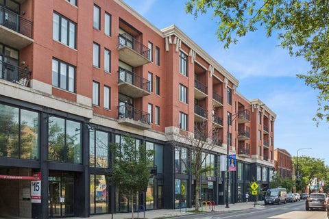 Photo of 3232 N Halsted Street #D712, Chicago, IL 60657 (MLS # 12703926)