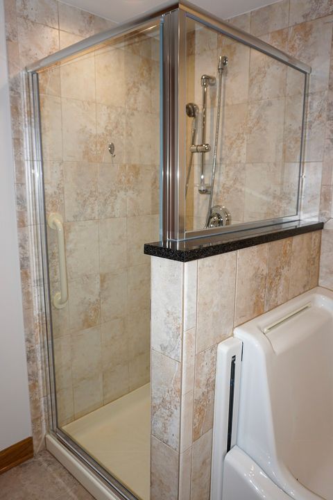 Tiny photo for 4811 N OLCOTT Avenue #516, Harwood Heights, IL 60706 (MLS # 12606145)