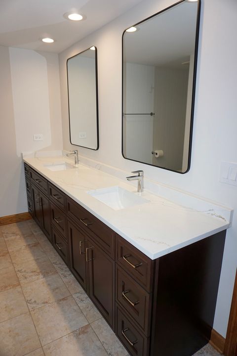 Tiny photo for 4811 N OLCOTT Avenue #516, Harwood Heights, IL 60706 (MLS # 12606145)