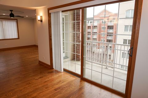 Tiny photo for 4811 N OLCOTT Avenue #516, Harwood Heights, IL 60706 (MLS # 12606145)