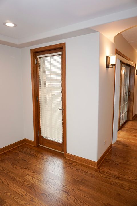 Tiny photo for 4811 N OLCOTT Avenue #516, Harwood Heights, IL 60706 (MLS # 12606145)