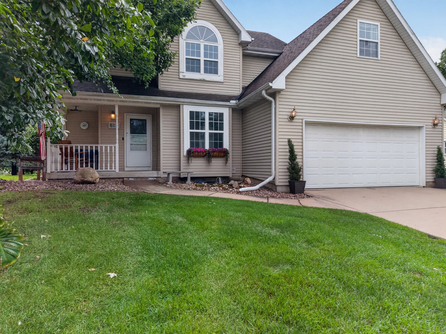 613 Magnolia Lane