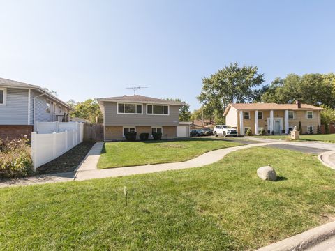 Photo of 16920 Glen Oaks Drive, Country Club Hills, IL 60478 (MLS # 12501357) Photo of 16920 Glen Oaks Drive, Country Club Hills, IL 60478 (MLS # 12501357)